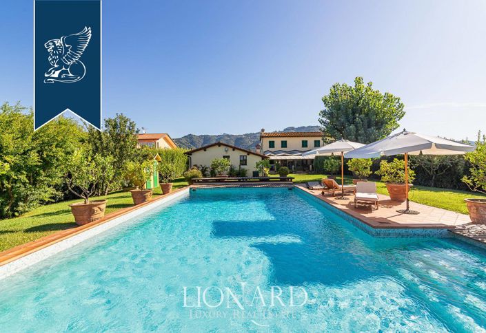 Image No.3-4 Bed Villa for sale