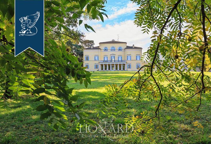 Image No.4-6 Bed Villa for sale