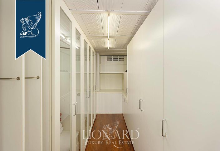 Image No.14-4 Bed Flat for sale