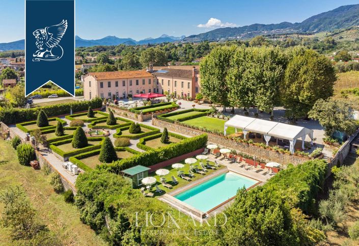 Image No.1-Villa de 17 chambres à vendre à Capannori