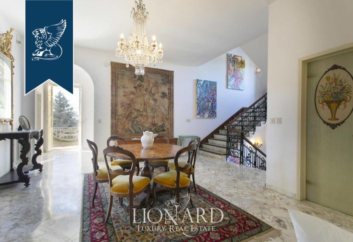 Image No.43-8 Bed Villa for sale