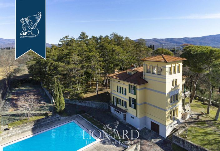 Image No.66-8 Bed Villa for sale