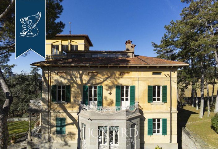 Image No.68-8 Bed Villa for sale