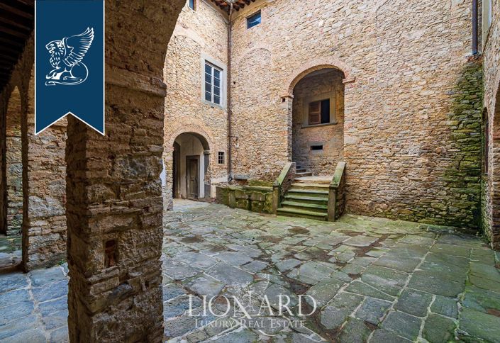 Image No.27-29 Bed Property for sale