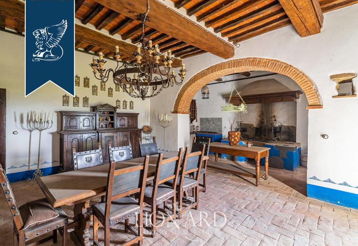 Image No.33-29 Bed Property for sale