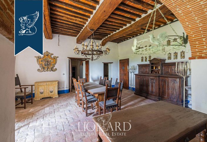 Image No.34-29 Bed Property for sale