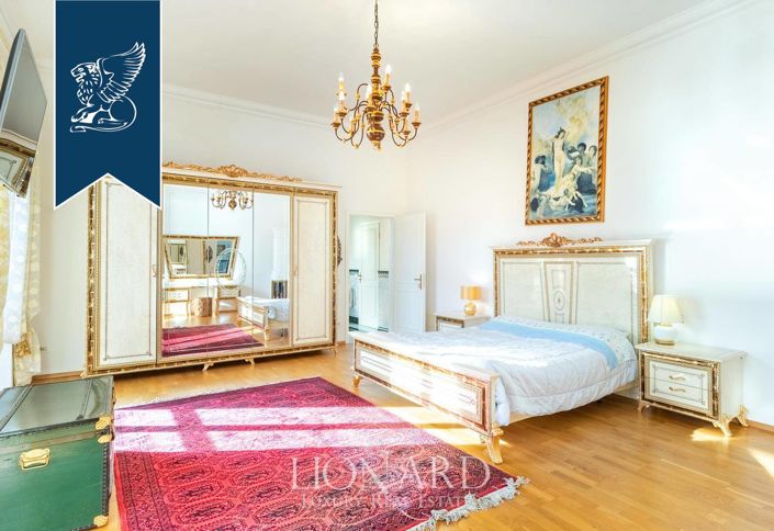 Image No.30-9 Bed Villa for sale