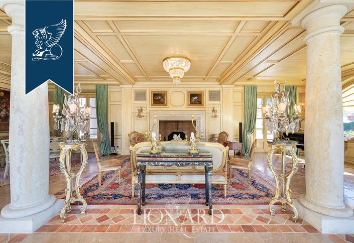 Image No.21-8 Bed Villa for sale