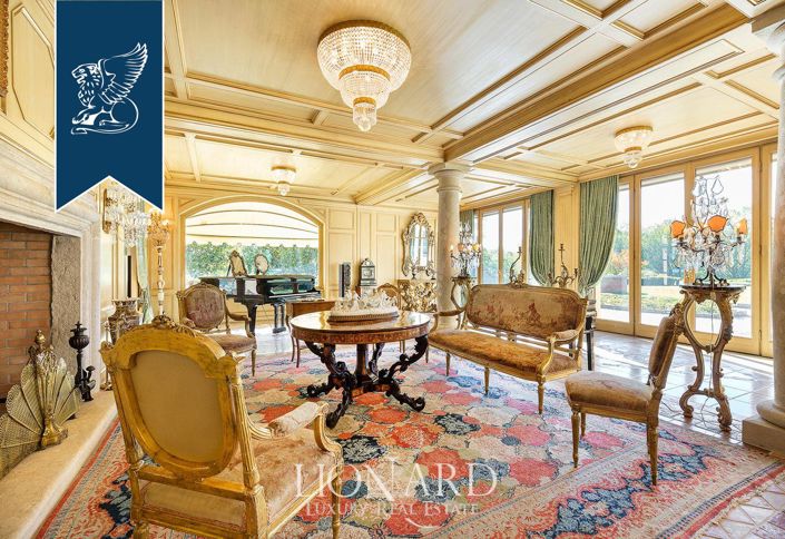 Image No.26-8 Bed Villa for sale