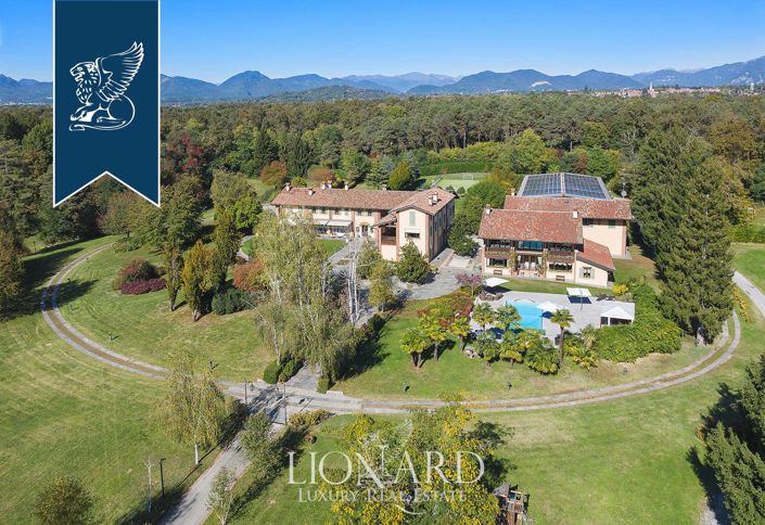 Image No.67-8 Bed Villa for sale