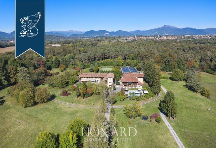 Image No.68-8 Bed Villa for sale