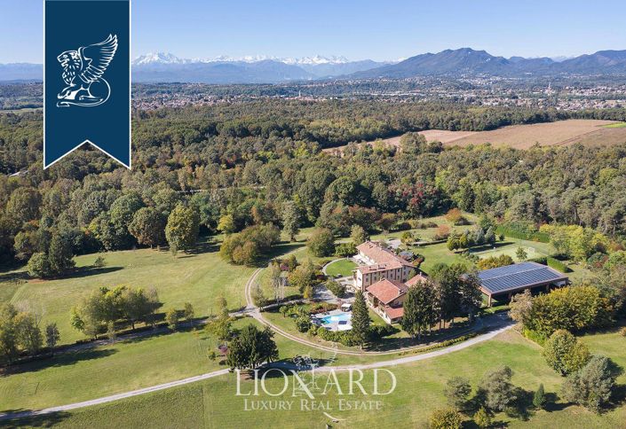 Image No.73-8 Bed Villa for sale