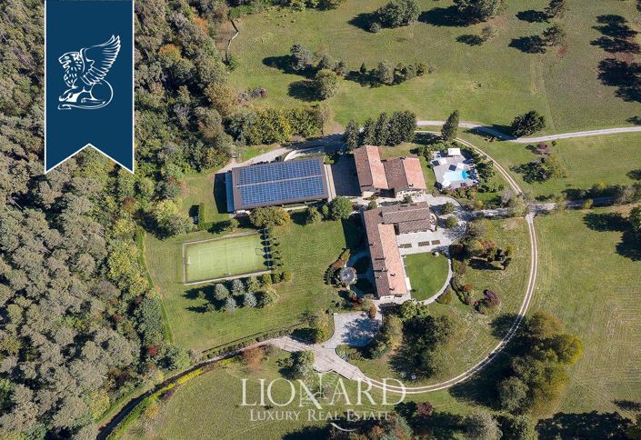 Image No.75-8 Bed Villa for sale