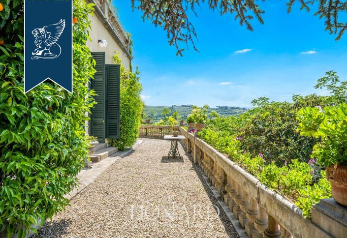 Image No.11-7 Bed Villa for sale