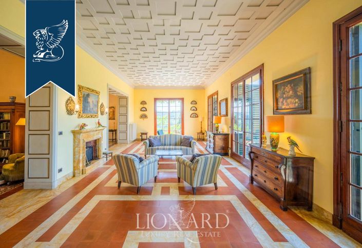 Image No.18-7 Bed Villa for sale