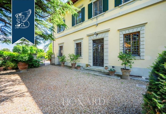 Image No.7-7 Bed Villa for sale