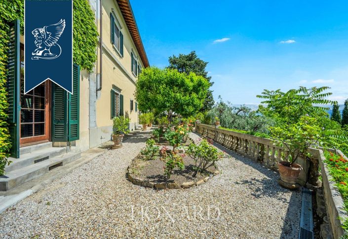 Image No.9-7 Bed Villa for sale