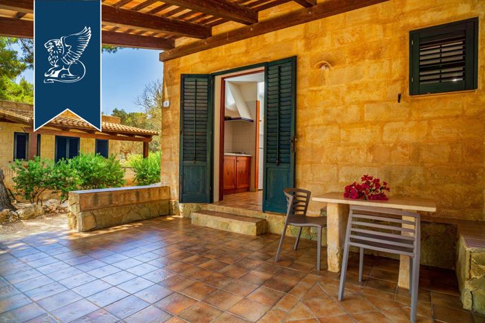 Image No.11-Un hôtel de 43 chambres à vendre à Favignana