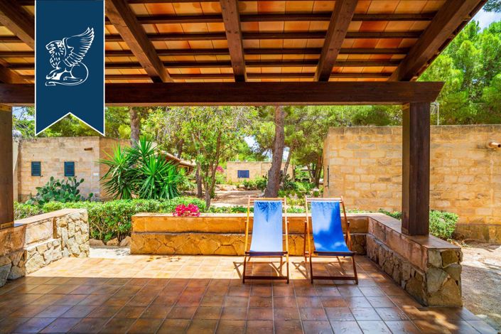 Image No.9-Un hôtel de 43 chambres à vendre à Favignana