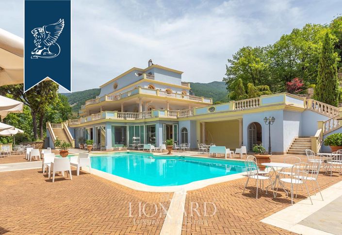 Image No.3-6 Bed Villa for sale