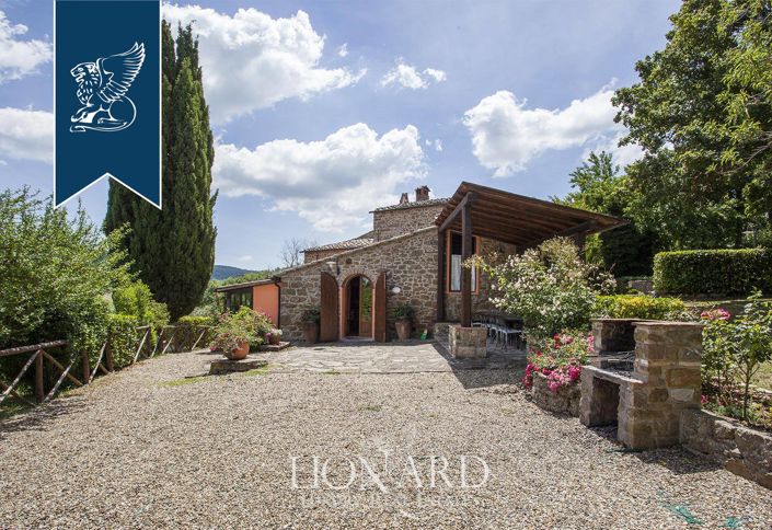 Image No.19-7 Bed Country House for sale