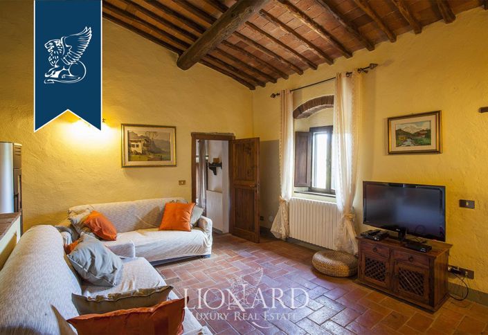 Image No.31-7 Bed Country House for sale