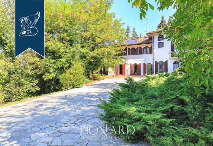 Image No.10-4 Bed Villa for sale