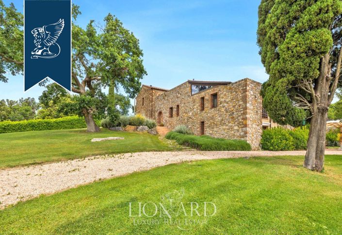 Image No.11-13 Bed Farmhouse for sale