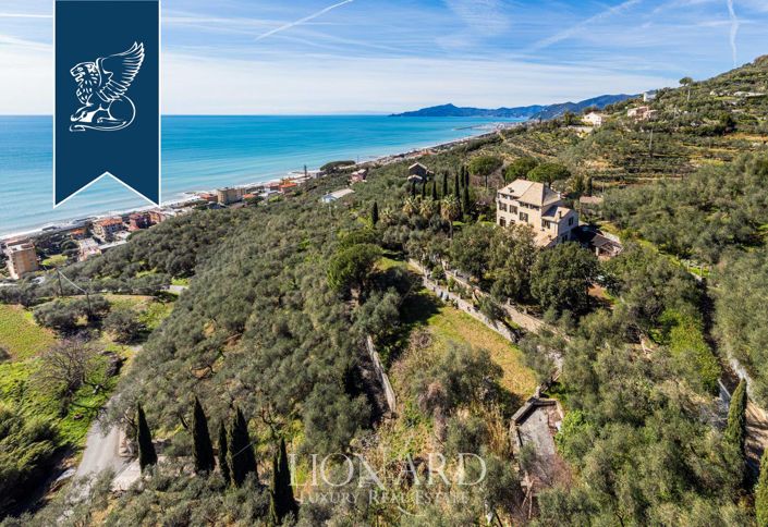 Image No.2-Villa de 7 chambres à vendre à Lavagna