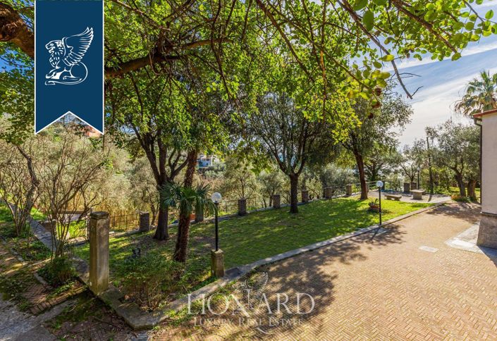 Image No.21-Villa de 7 chambres à vendre à Lavagna