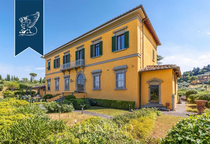 Image No.11-8 Bed Villa for sale