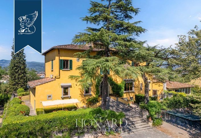Image No.12-8 Bed Villa for sale