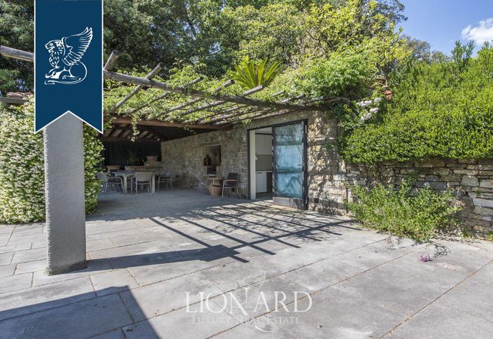 Image No.15-8 Bed Villa for sale