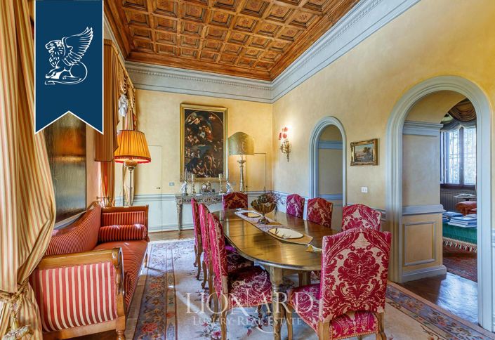 Image No.20-8 Bed Villa for sale