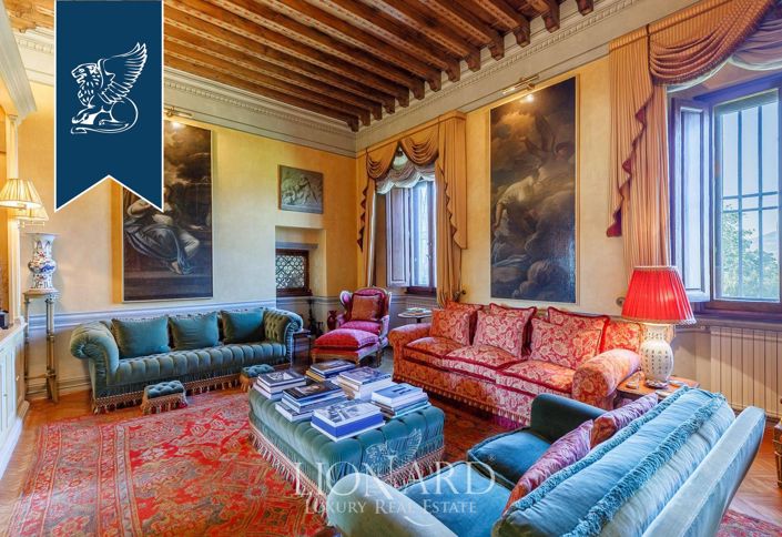 Image No.23-8 Bed Villa for sale