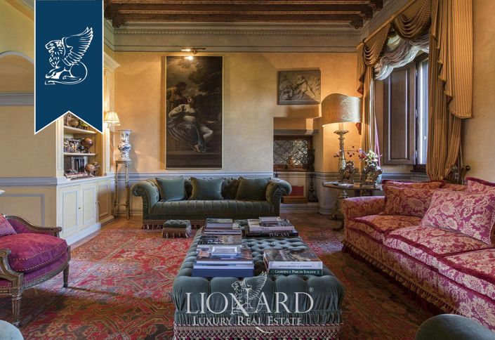 Image No.39-8 Bed Villa for sale