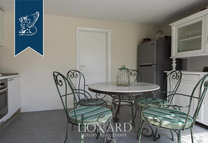 Image No.61-8 Bed Villa for sale