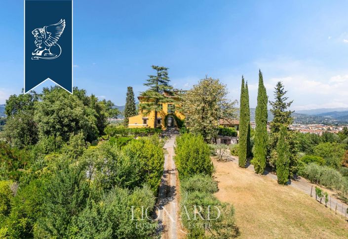 Image No.9-8 Bed Villa for sale