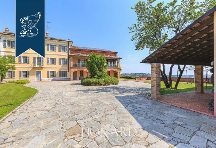 Image No.12-Un hôtel de 24 chambres à vendre à Vignale Monferrato