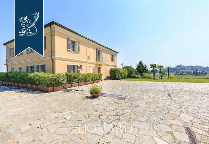 Image No.22-Un hôtel de 24 chambres à vendre à Vignale Monferrato