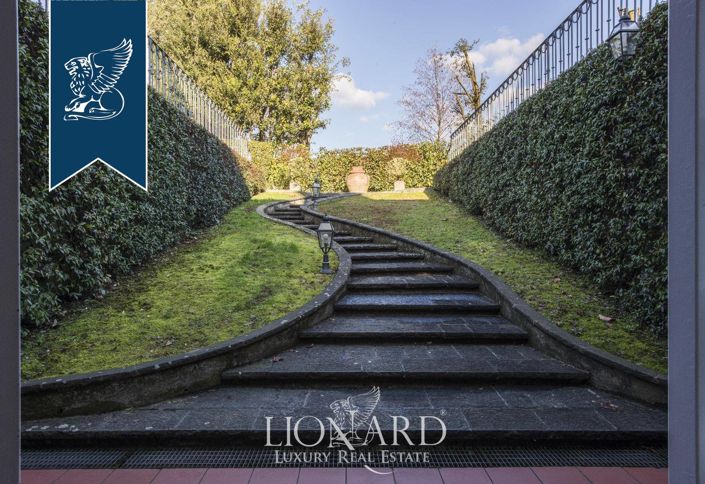 Image No.17-5 Bed Villa for sale