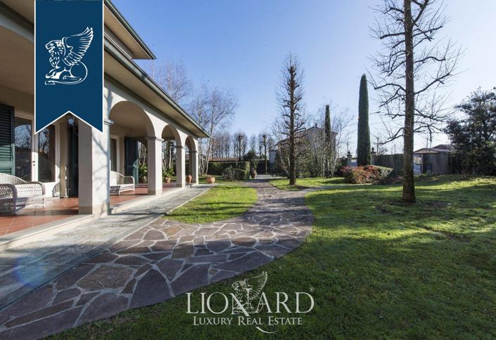 Image No.5-5 Bed Villa for sale