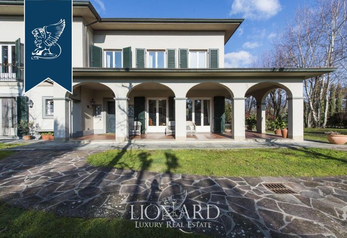 Image No.6-5 Bed Villa for sale