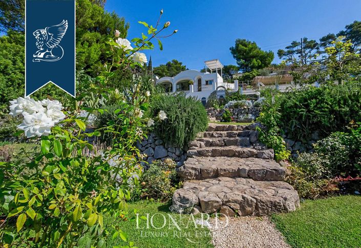 Image No.11-6 Bed Villa for sale