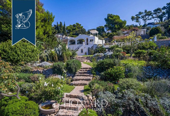 Image No.12-6 Bed Villa for sale