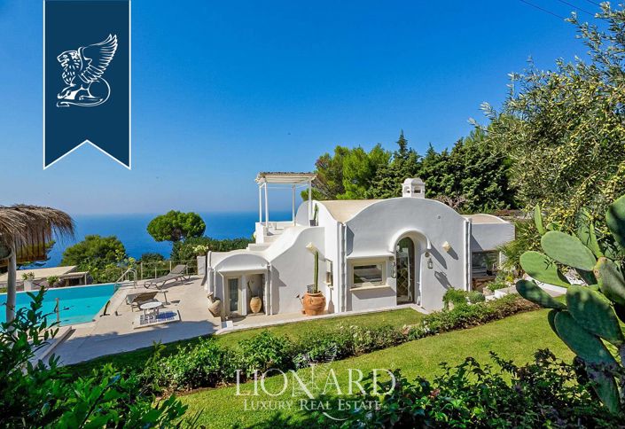 Image No.25-6 Bed Villa for sale