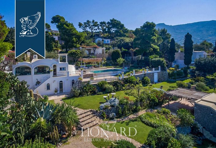 Image No.6-6 Bed Villa for sale