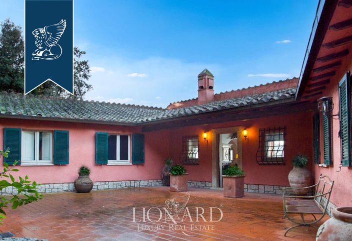 Image No.13-10 Bed Villa for sale