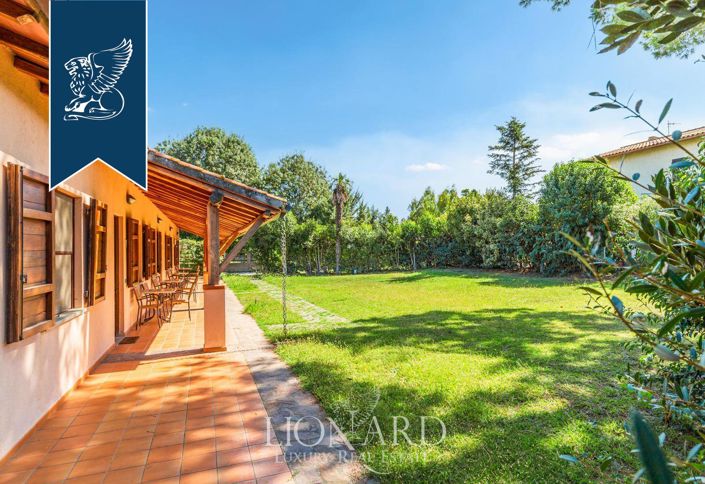 Image No.10-10 Bed Farmhouse for sale