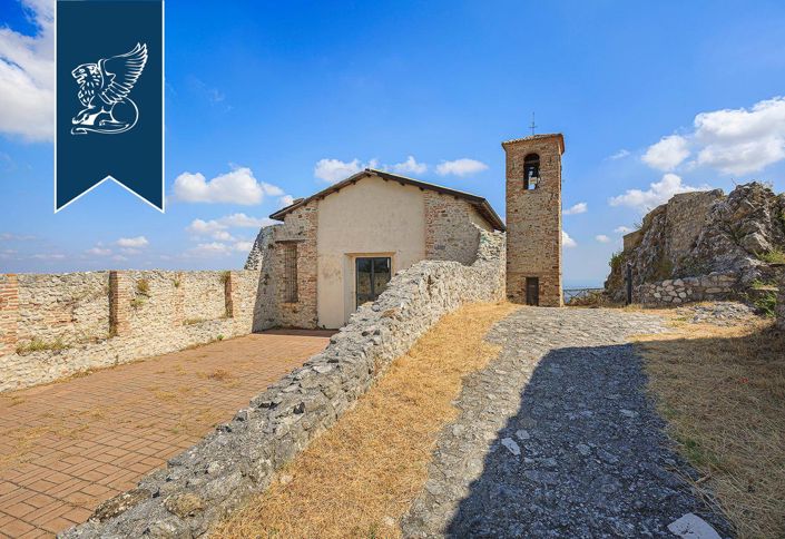 Image No.8-20 Bed Property for sale